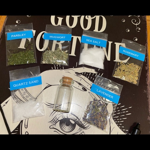 ✨ DIY PROTECTION SPELL JAR KIT ✨ - Picture 2 of 4